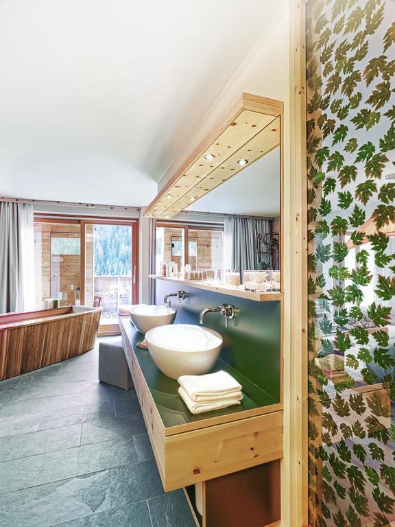 Arosea Life Balance Hotel センタ・ヴァルプルガ エクステリア 写真