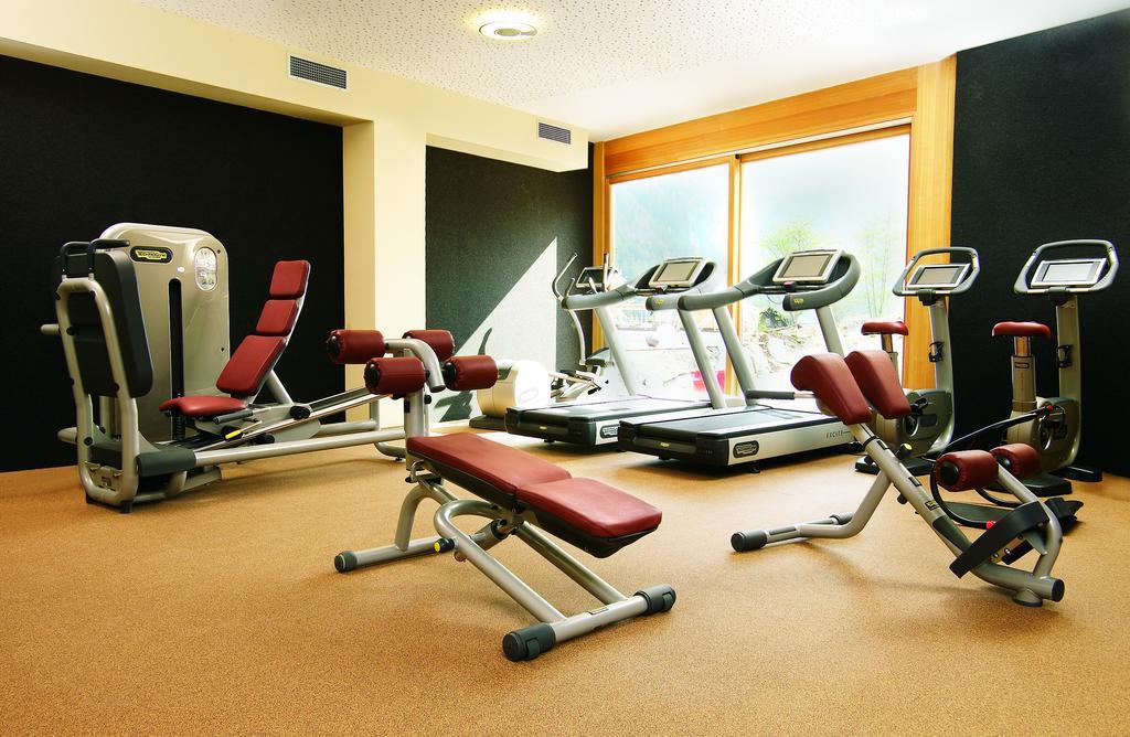 Arosea Life Balance Hotel センタ・ヴァルプルガ エクステリア 写真