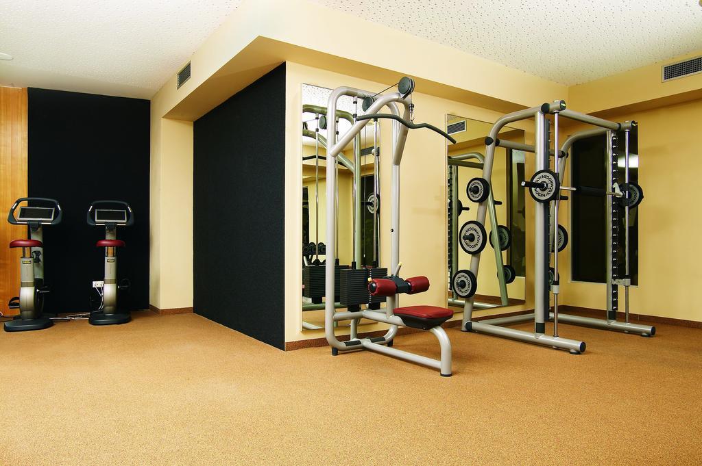 Arosea Life Balance Hotel センタ・ヴァルプルガ エクステリア 写真