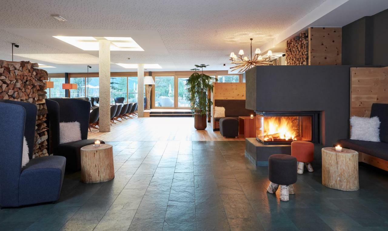 Arosea Life Balance Hotel センタ・ヴァルプルガ エクステリア 写真