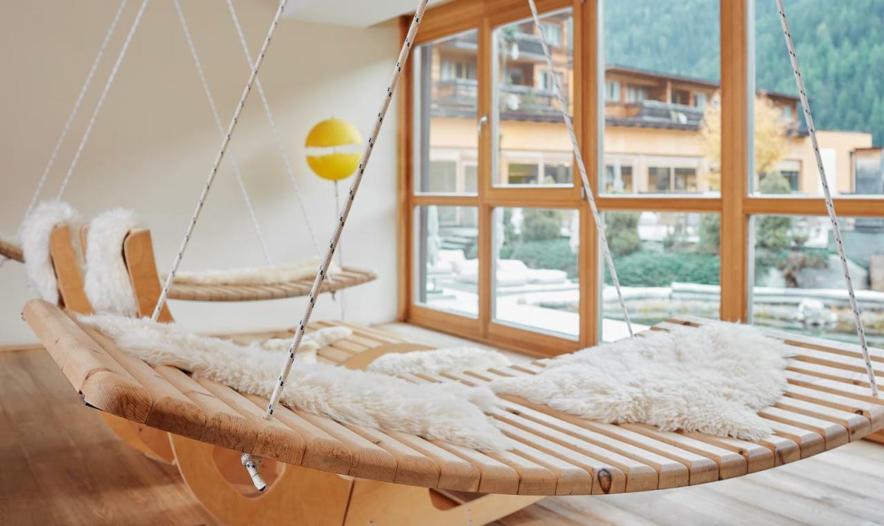 Arosea Life Balance Hotel センタ・ヴァルプルガ エクステリア 写真